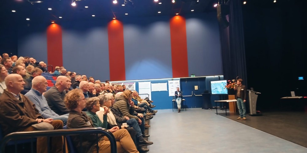 bewonersavond vroomshoop over kanaal adh