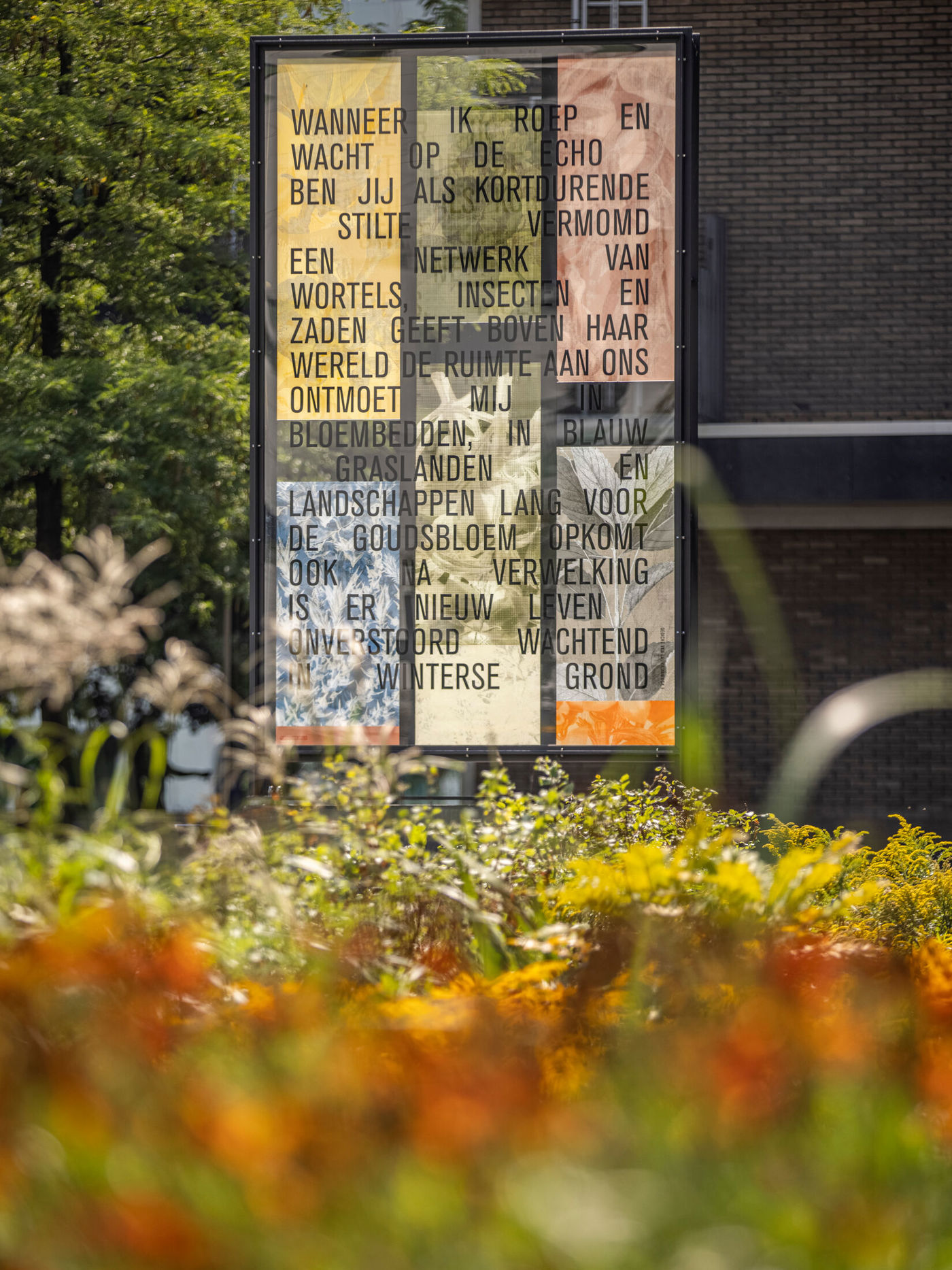 Gedicht met kunstwerk provincietuin