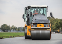 Asfaltering op de weg