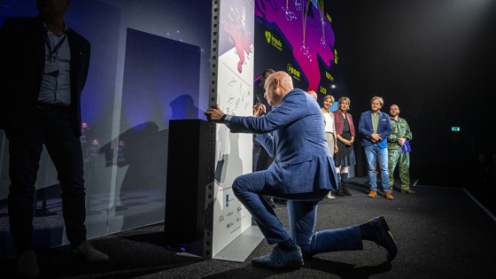 Ondertekening intentieverlaring door gedeputeerde Erwin Hoogland