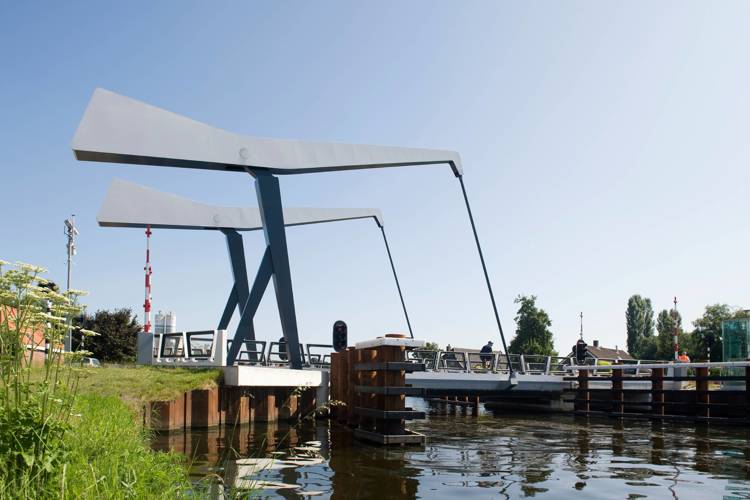 Omleidingen bij onderhoud Hoogenwegbrug