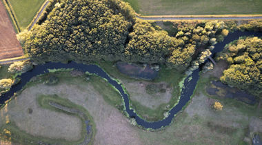 Dronefoto van de Regge (fotograaf Vincent Croce, MarketingOost)